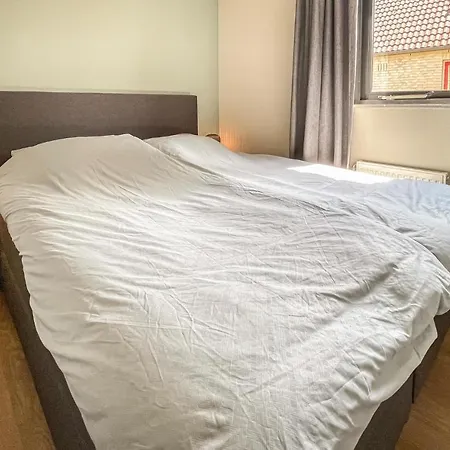 Stunning In With Kitchen Semesterbostad