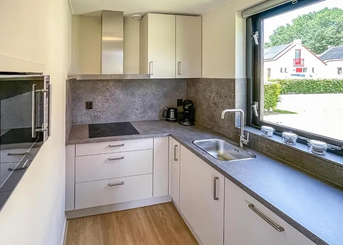 Stunning In With Kitchen *